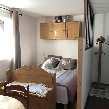 Location Studio De 2 - 4 Personnes Hautecour  Luaran gambar