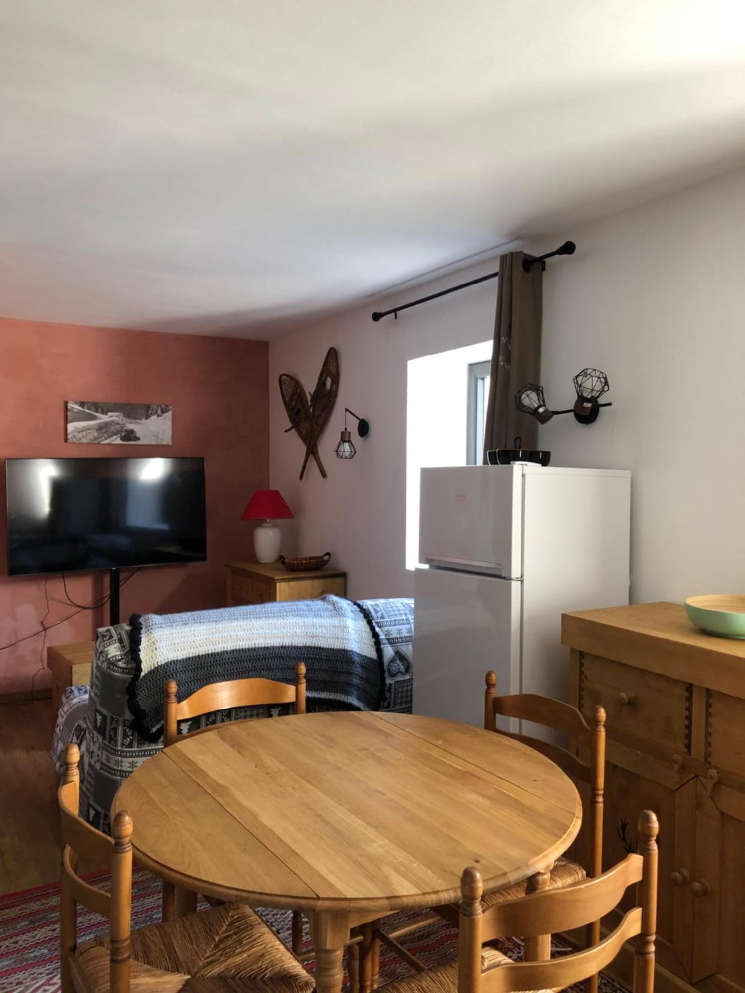 Location Studio De 2 - 4 Personnes Hautecour  Luaran gambar